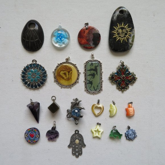 Jewelry - Lot of 20 Jewelry Pendants Assorted Gemstone, Wood, Glass